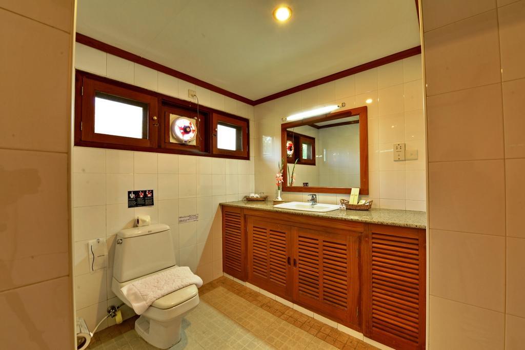 Win Unity Resort Hotel Monywa Room photo