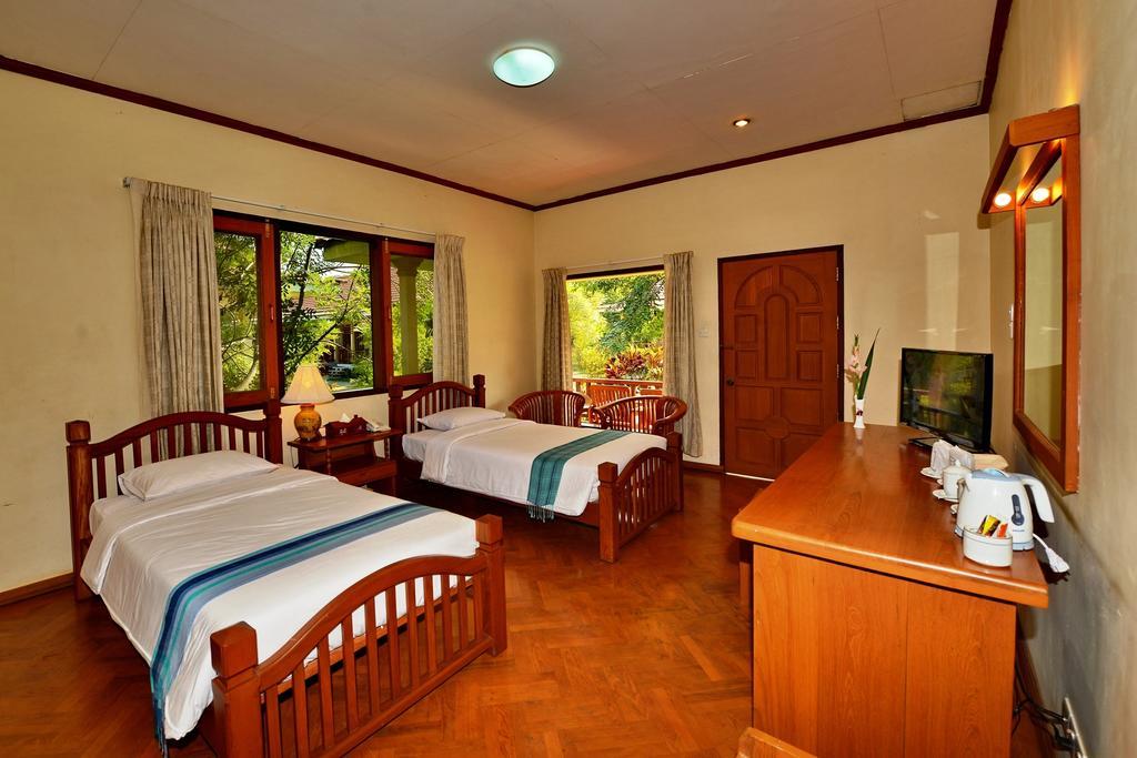 Win Unity Resort Hotel Monywa Room photo