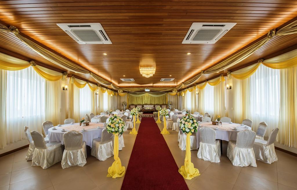 Win Unity Resort Hotel Monywa Exterior photo